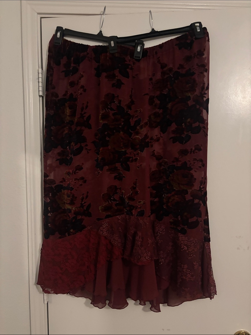 Burgundy Floral Lace Tunic Top and Skirt - Picture 11 of 11